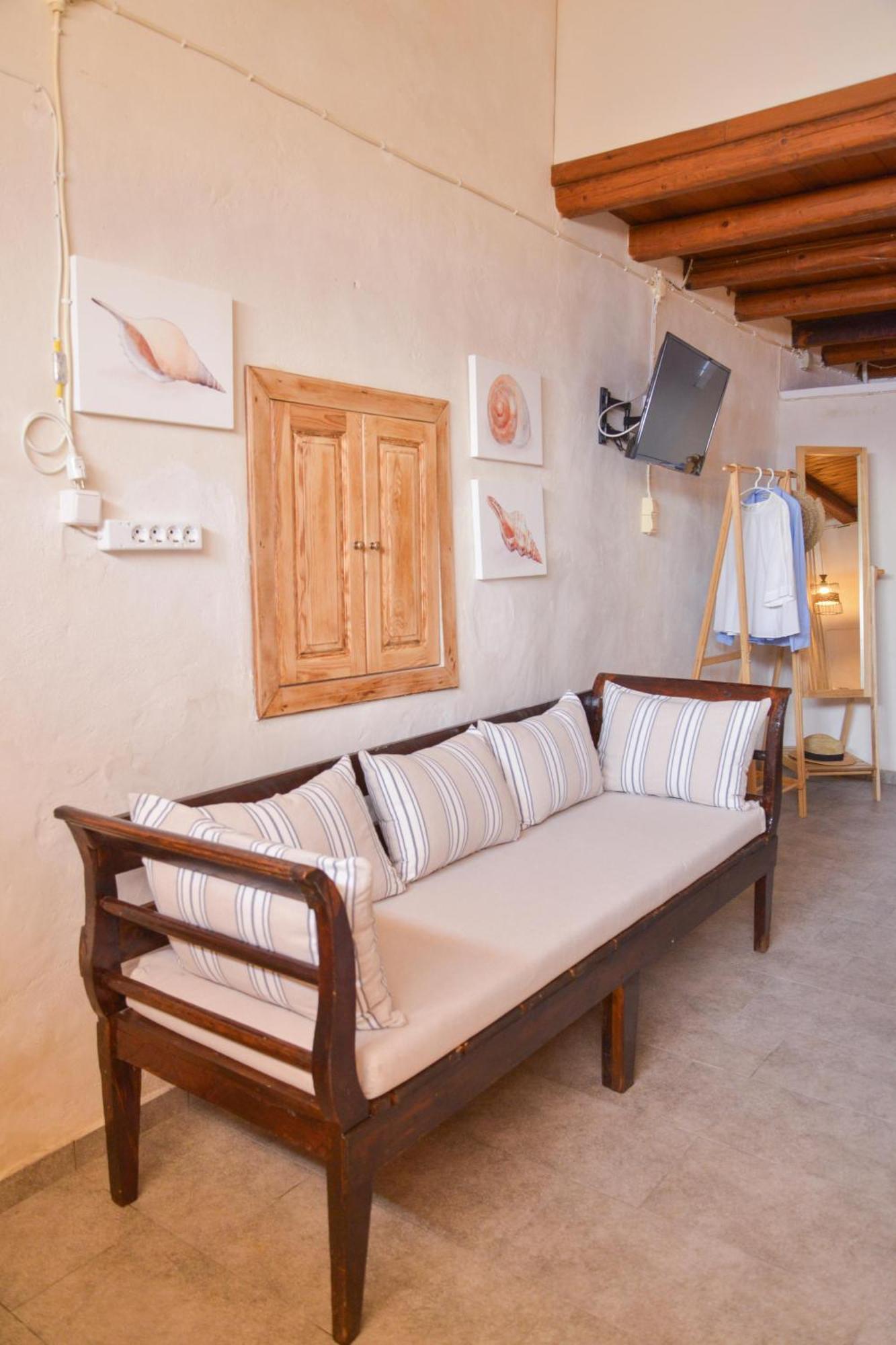 Boucaporta Sirma Klima Apartament